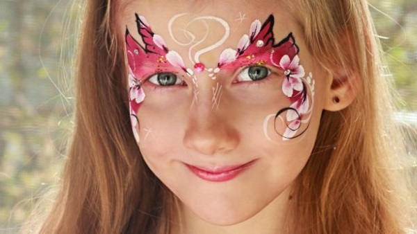 Рисунки на лице для девочек. Как сделать красками, гуашью, легкие и красивые, простые для игр